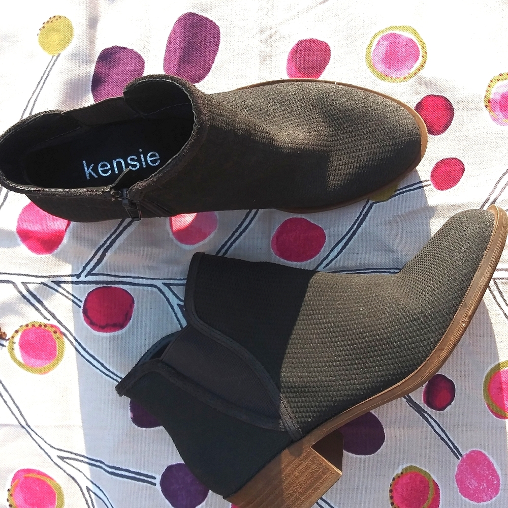 Kensie Gerona Ankle Boots